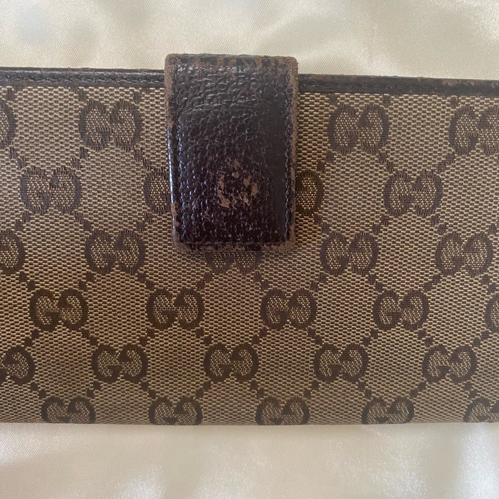 Gucci Long Snap Monogram Wallet - Picture 5 of 11